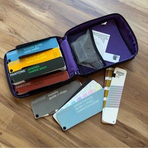 vintage Pantone Swatch Set in Zipper Carrier fashion graphic interior design
